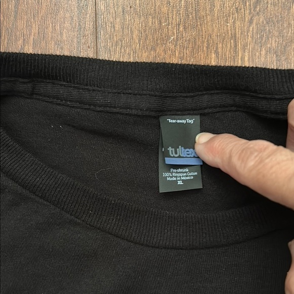 Sleeping with Sirens Black Graphic Tee, Size XL, NWOT - Picture 3 of 6